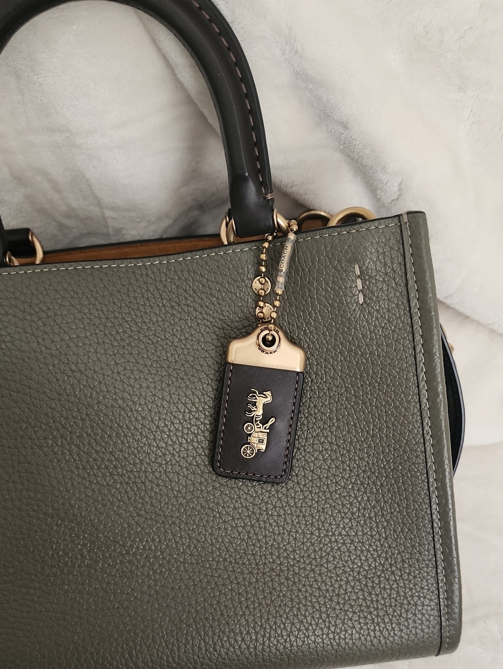 Coach Rogue 25 Army Green and Oxblood Colorblock - Picture 14 of 16